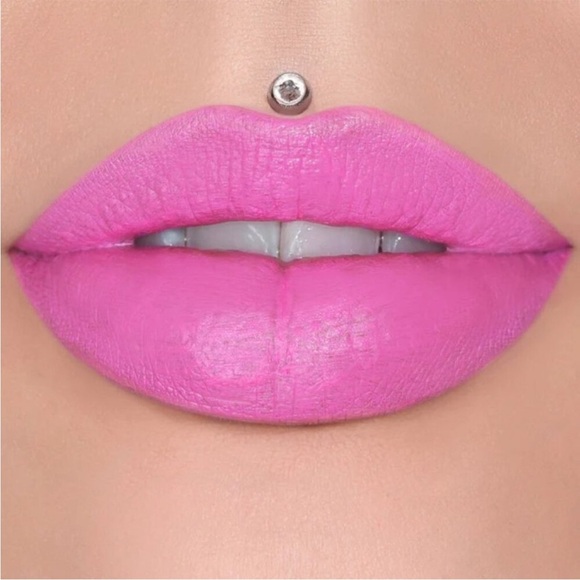 JEFFREE STAR - PINK MESSIAH Velvet Trap
Lipstick NIB - Picture 1 of 3